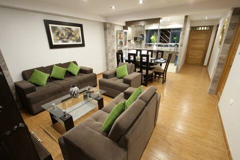 Apart Zuny House
