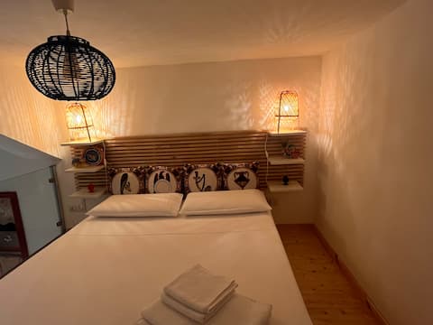 Successful Airbnb property: Casa Melina: Sicilian-style house on the waterfront in Giardini Naxos