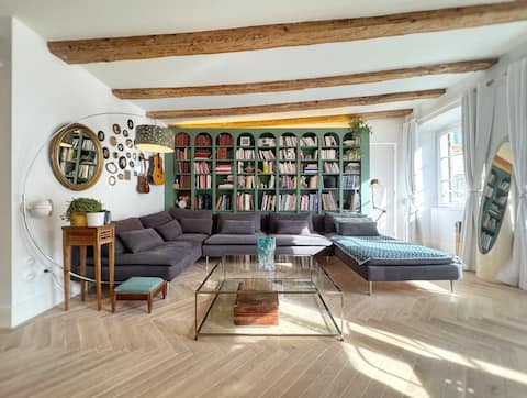 Annonce Airbnb populaire: Beautiful family apartment 105 m2, center + Parking à Bourse Esplanade Krutenau