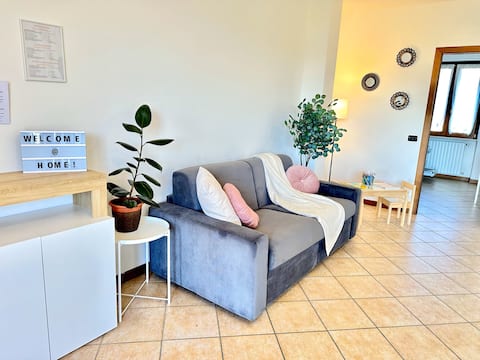Top performing Airbnb: With parking and private garden + bike storage. in Manerba Del Garda