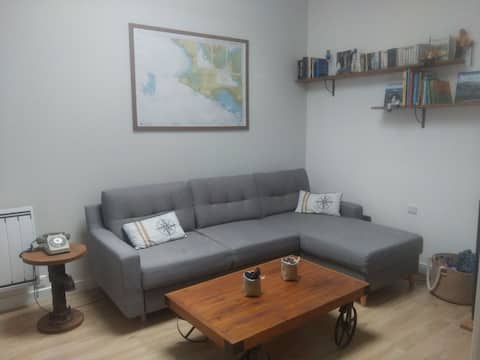 Top Airbnb: Duplex apartment on terrace - the beach on foot in Batz Sur Mer