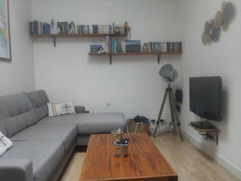Top Airbnb: Duplex apartment on terrace - the beach on foot in Batz Sur Mer
