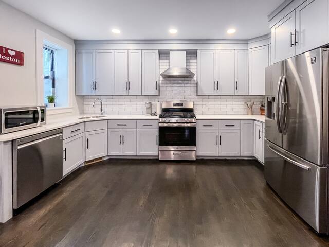 (DR79) Spacious Home, Near City, w/d Roof Deck! gallery image 3