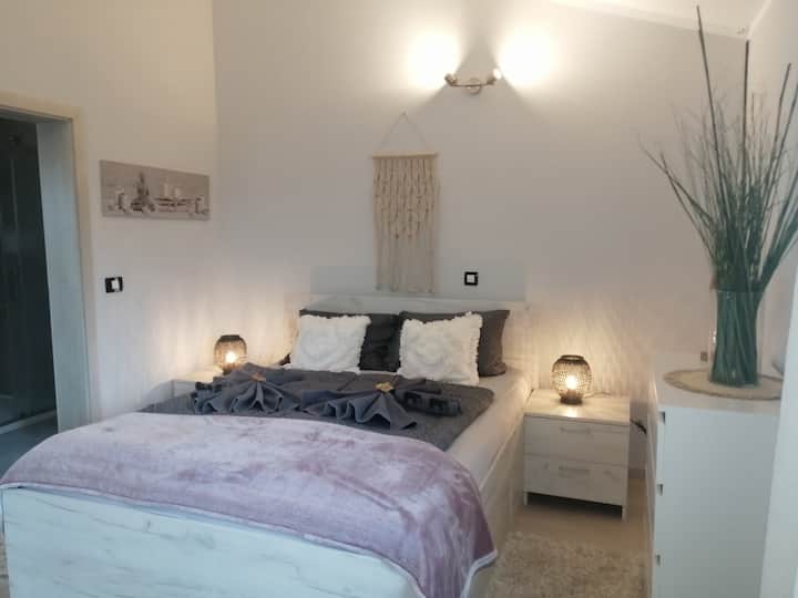 Spálňa 3 s vlastnou kúpeľňou