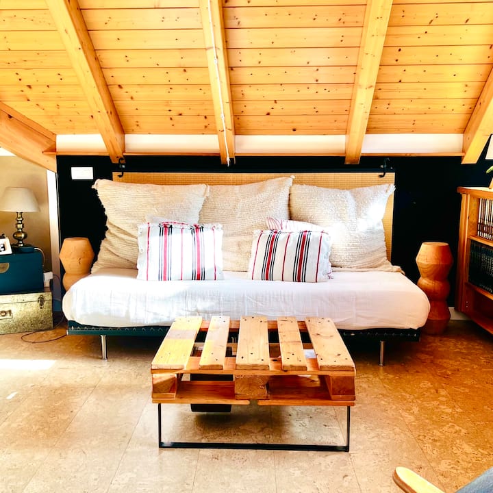 Tatami japonés con futón y topper de de 90 x 200 para disfrutar de un merecido descanso.