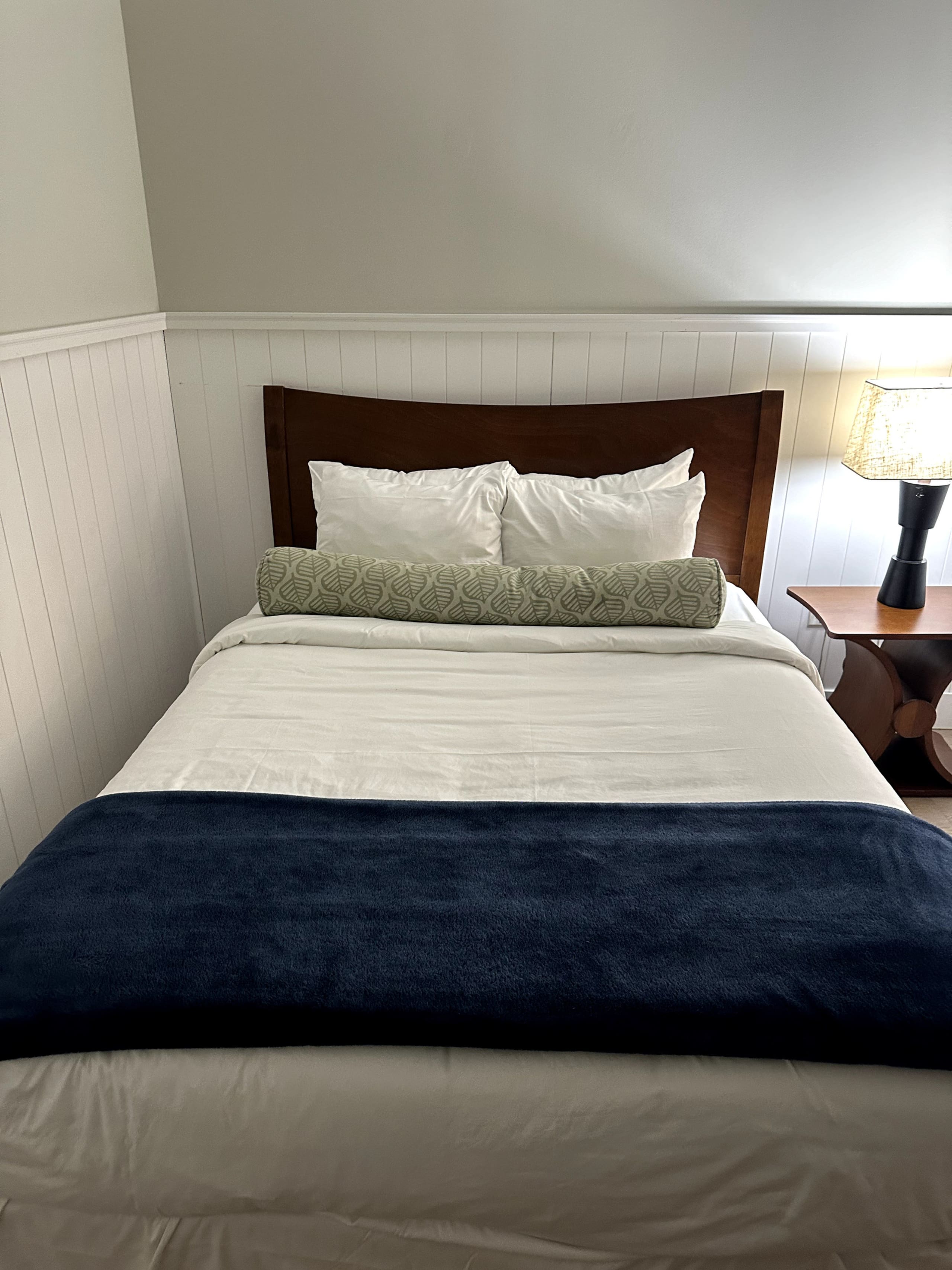 Condo in Lahaina · ★4.94 · 2 bedrooms · 1 bed · 1 bath - Image 12