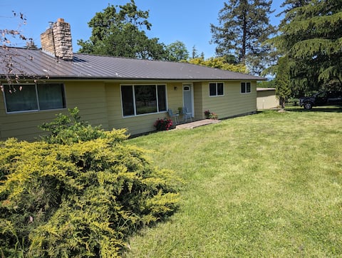 3 Bedroom Ranch Style Home in the Quiet Country