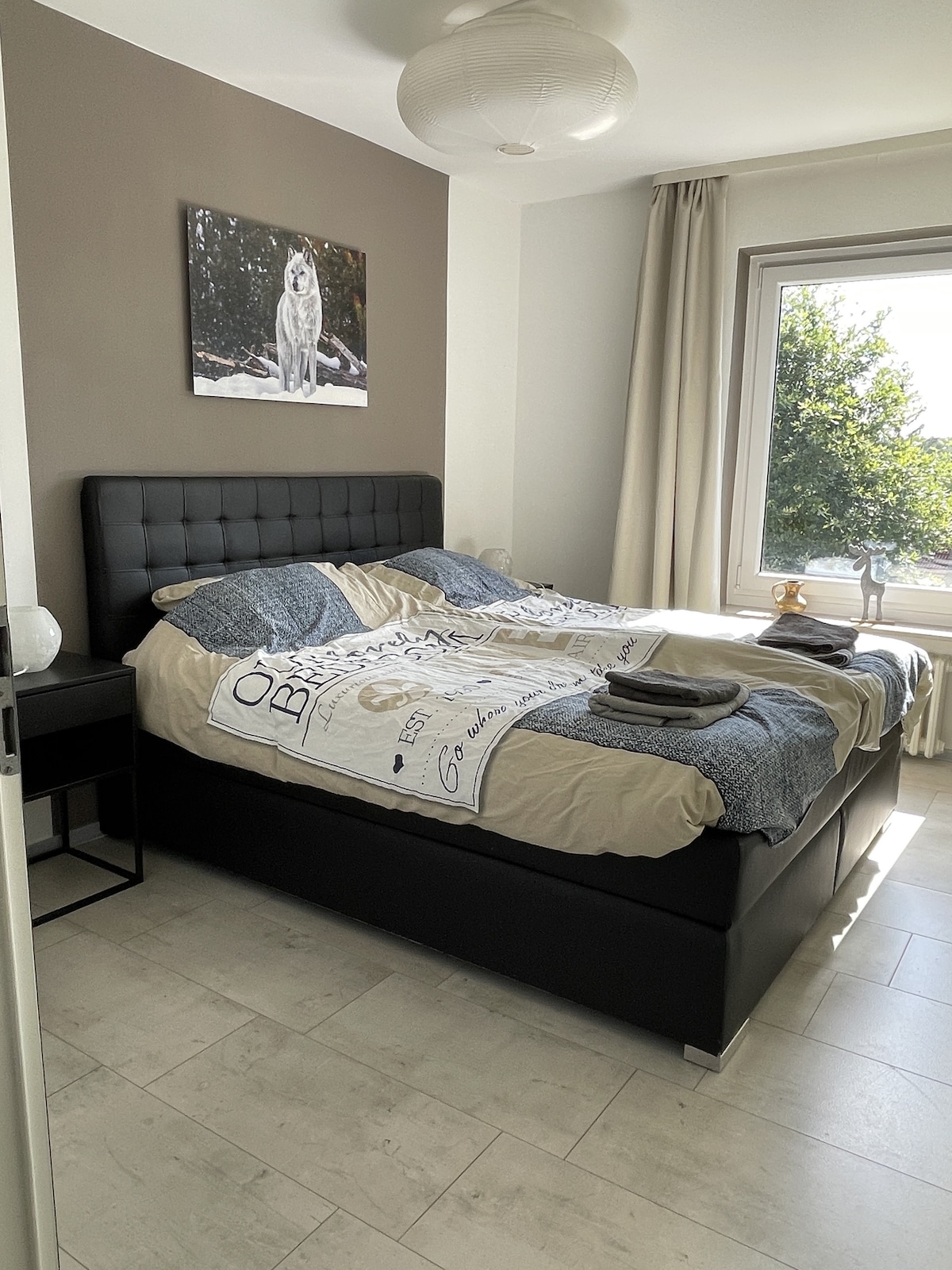 Slaapkamer 1 boxspringbed