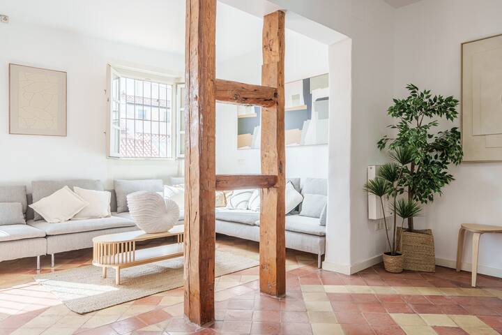 Apartamento con encanto 5 dormitorios gallery image 3