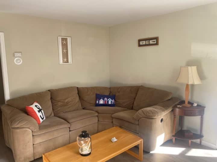 Spacious Coastal Escape - Fairfield, CT