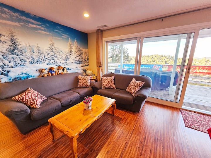 Panoramic Lakeview! 4br 2ba/level Entry/12 Guests - San Bernardino, CA