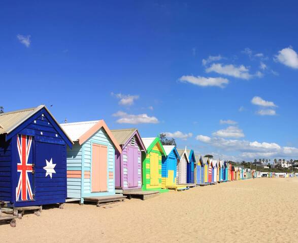 Melbourne Brighton Beach Side Bathing Boxes Stays gallery image 4