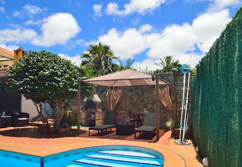 Propiedad de Airbnb exitosa: Wonderful Loft with private pool, Casa Nodica en Tacoronte