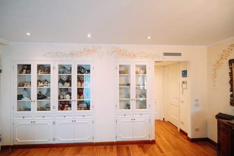 Airbnb con migliori performance: Romantic Suite with lake view in the center a Stresa