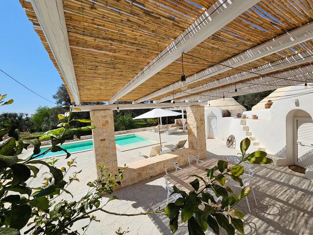 “Trullo Mamma Valeria” San Michele Salentino gallery image 2