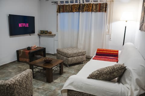 Top Airbnb: Apartment in a residential area - Downtown - with garage in Capital
