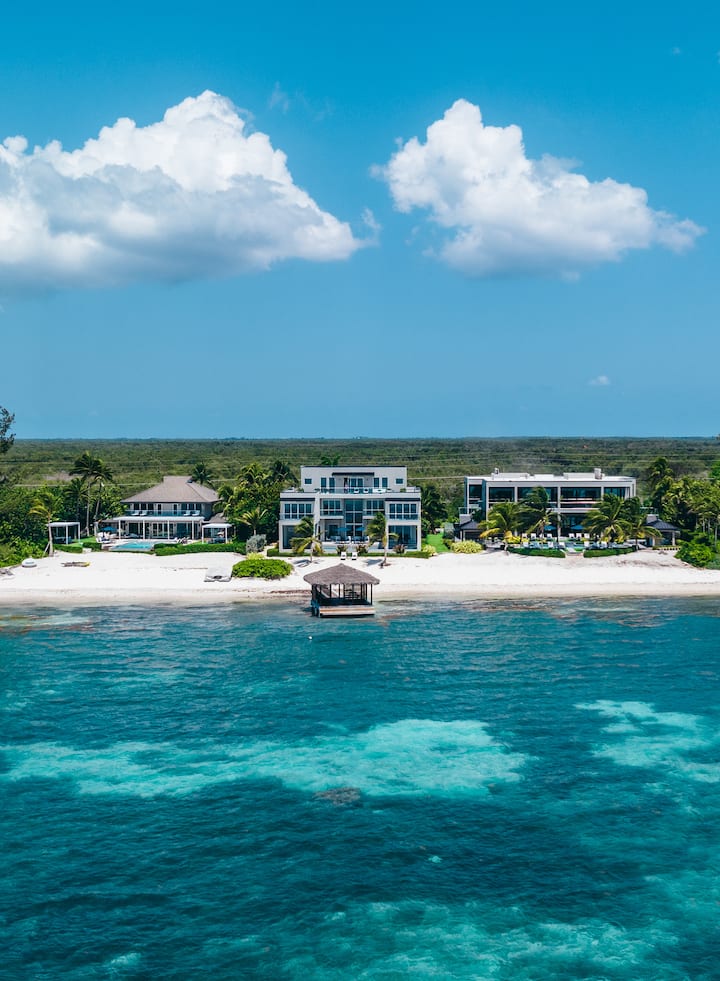 The Haven At Black Urchin - 29 Bedrooms - Islas Caimán