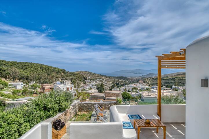 Lefkes View Villa gallery image 3