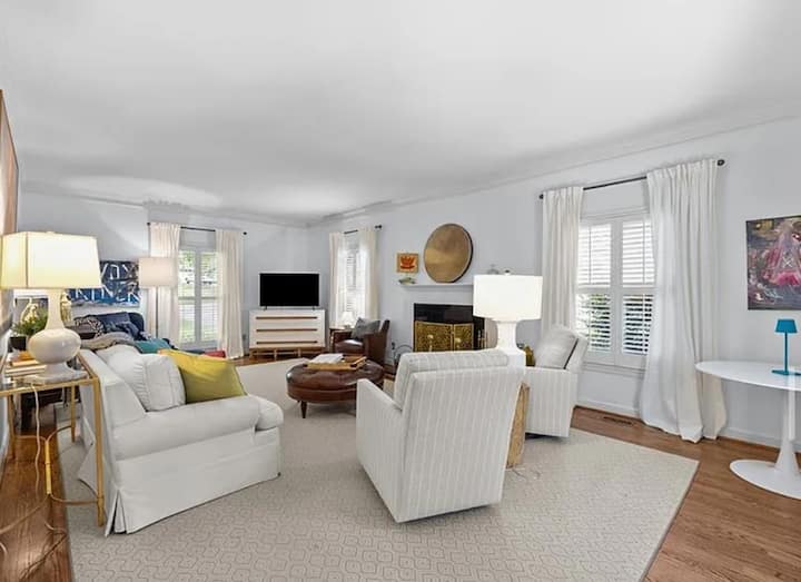 Minutes From Elon. 3 Bedroom, 2.5 Bath Home - Lake Mackintosh, NC