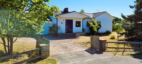 Summer house in the heart of Löttorp near Sandbybadet