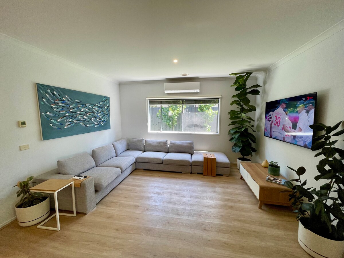 Top Airbnb: Beachy 5 Bedroom House à City Of Greater Geelong