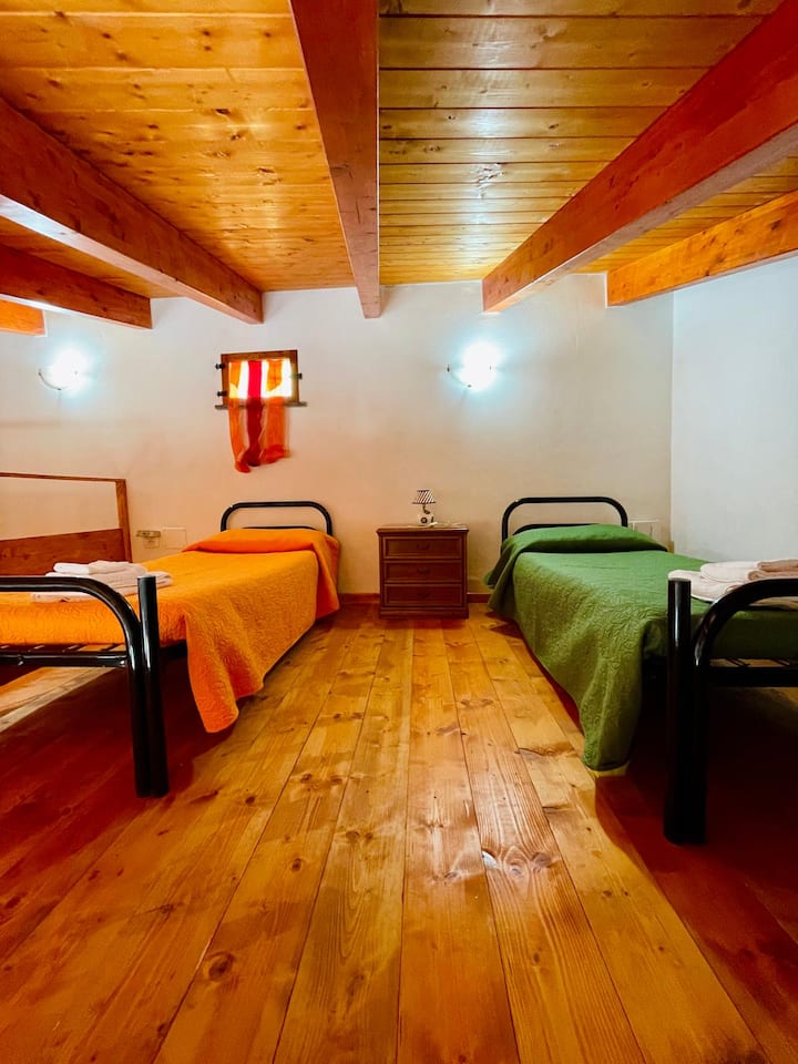 غرفة النوم 2