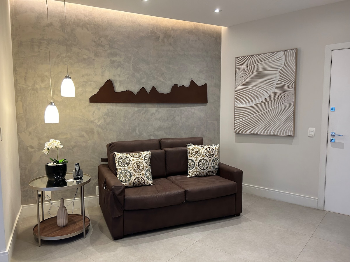 Popular Airbnb listing: FLAT - The Claridge Residence - 806 in Leblon