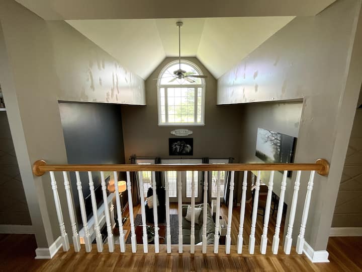 Loft me pamje nga dhoma e familjes!