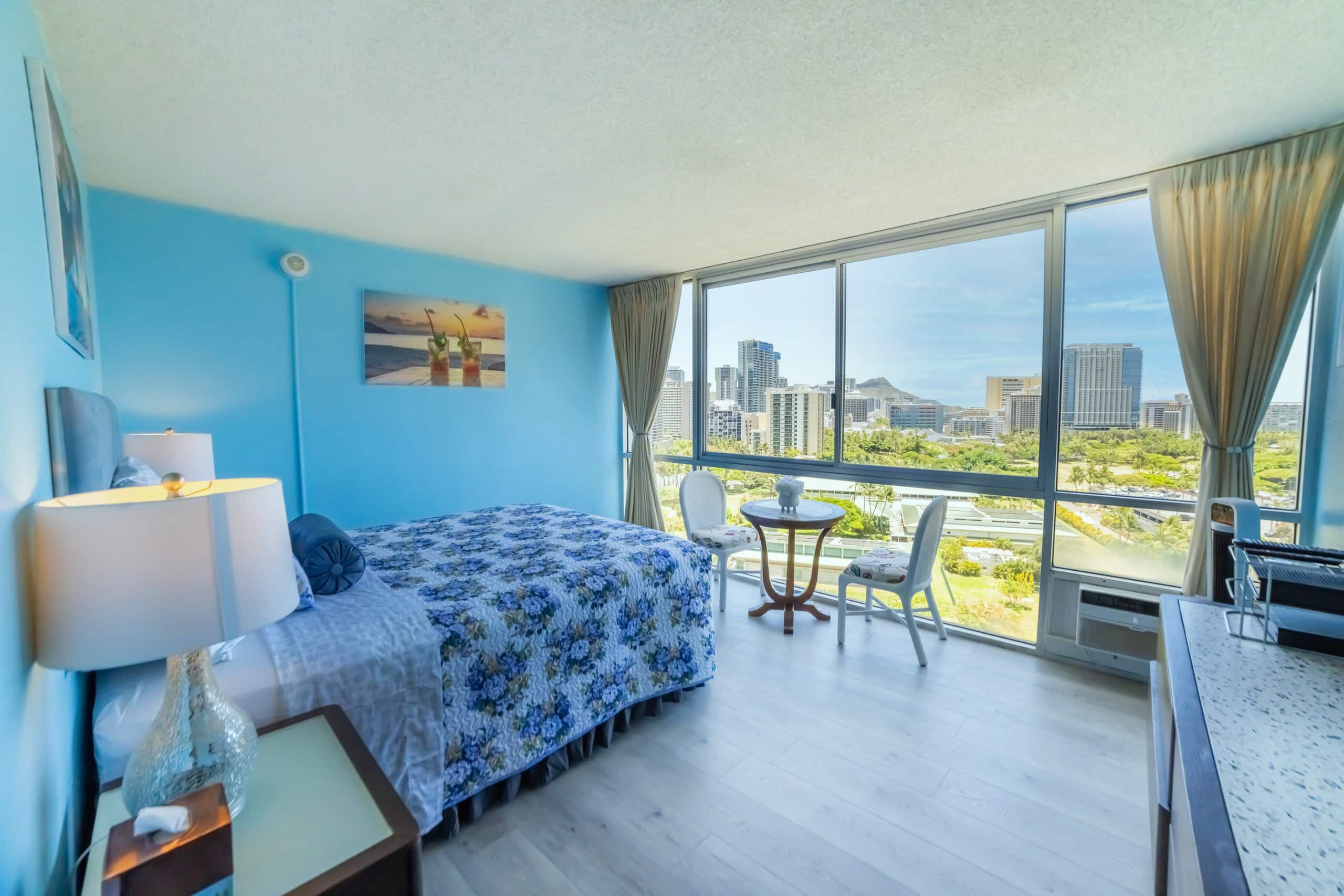Condo in Honolulu · ★4.68 · 1 bedroom · 1 bed · 1 private bath - Image 5