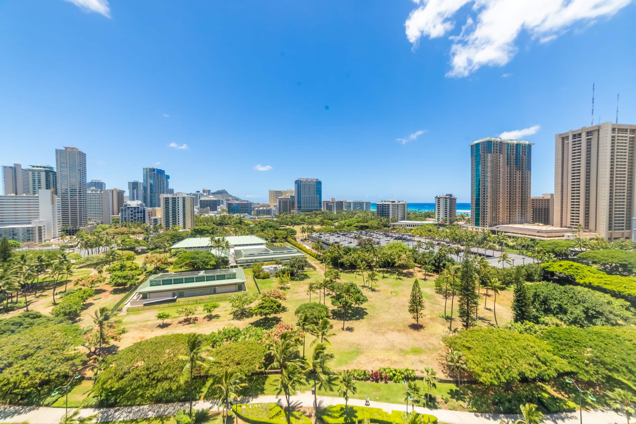 Condo in Honolulu · ★4.68 · 1 bedroom · 1 bed · 1 private bath - Image 21