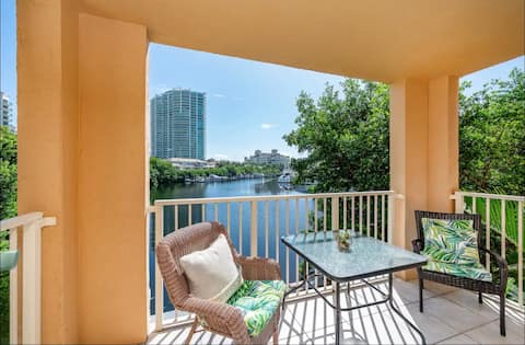 Aventura 2BR stunning water views-spectacular stay