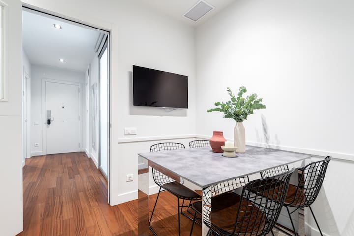 Apartamento 2 dormitorios, Paseo de Gracia gallery image 3