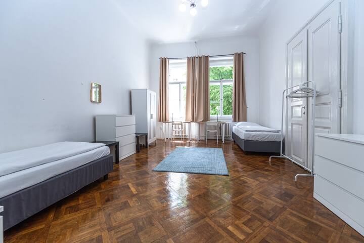 Safarikova 18 apartment II. gallery image 2