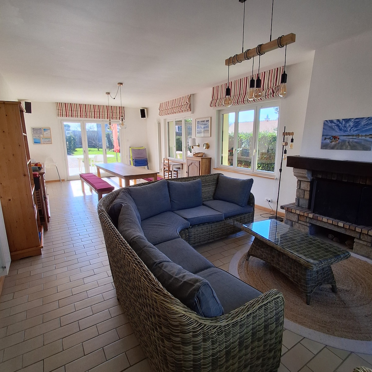 Popular Airbnb listing: Comfortable family villa, 500 m from the beach in Ambleteuse