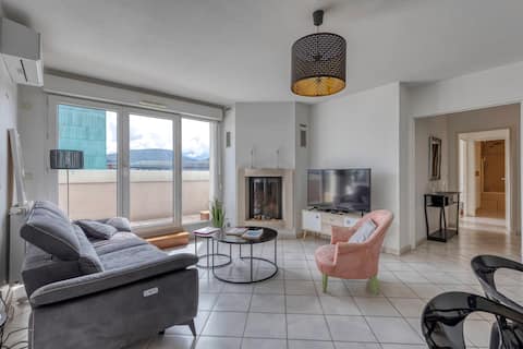 Superb apartment, balcony, air conditioning