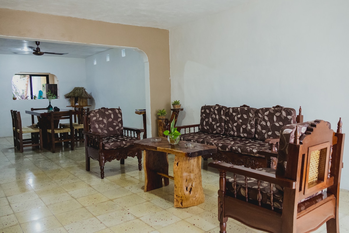 Top performing Airbnb: Casa Génesis, 100% family accommodation in Ampliación Plan De Ayala