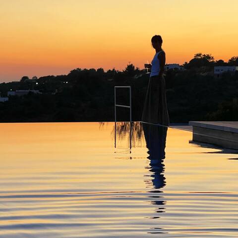Villa CREA Infinity pool sea view gallery image 4