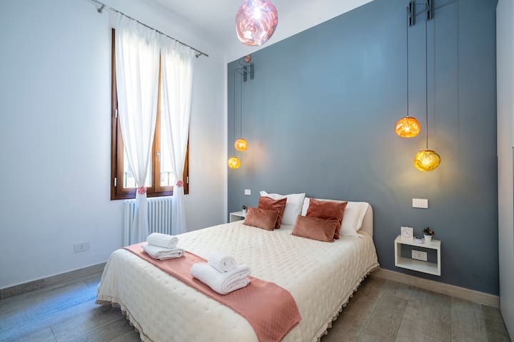 La Domus Firenze [Garage] 5’ from Duomo & Station