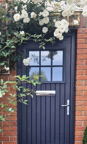 Family House by the sea gallery image 2