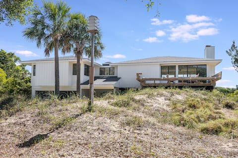 Bald Head Island Beach House (sleeps up to 15)