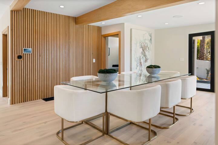 Sea Vista: Modern Seaside Oasis Spa and Pool gallery image 5