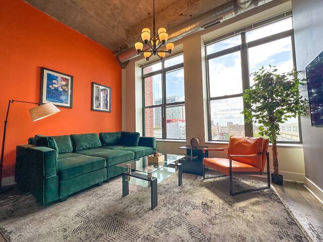 South Loop 2BR Apt Near Soldier Field & McCormick