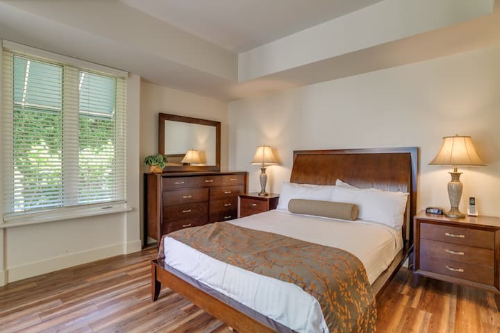 Este anuncio presenta una maravillosa colección de apartamentos que gestionamos en esta categoría. Las fotos que ves capturan el carácter único de estas propiedades, dándote una idea de lo que cada una tiene para ofrecer.