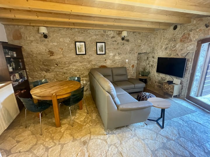 Entire Charming Stone House With Plunge Pool, Hvar - Hvar