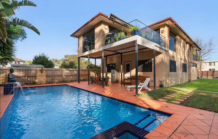 Brum’s Place gallery image 2