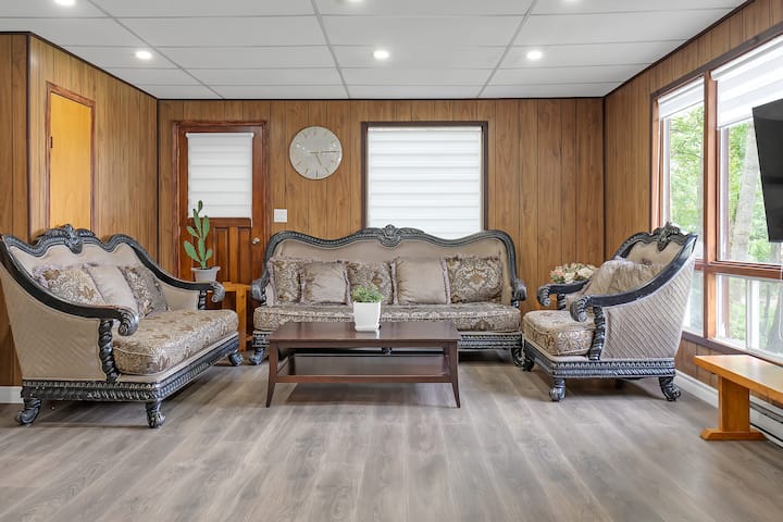 Kawartha Lakes Alpine Cottage - Kawartha Lakes