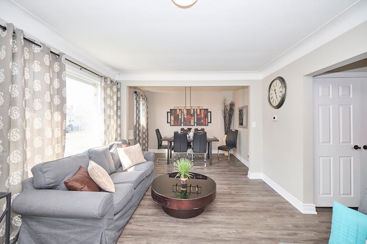 リビングルーム2