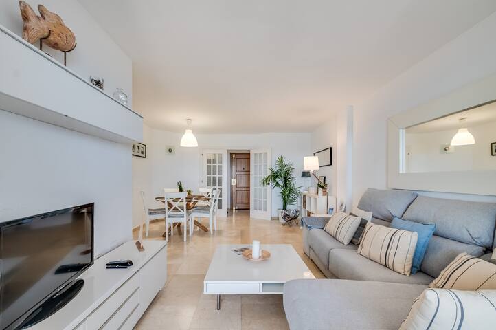 Luxarental managed Airbnb listing 3