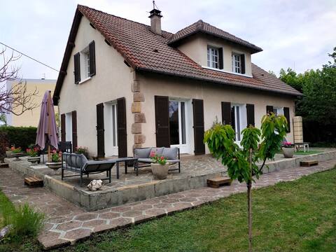 110m2 house with large terrace and garden