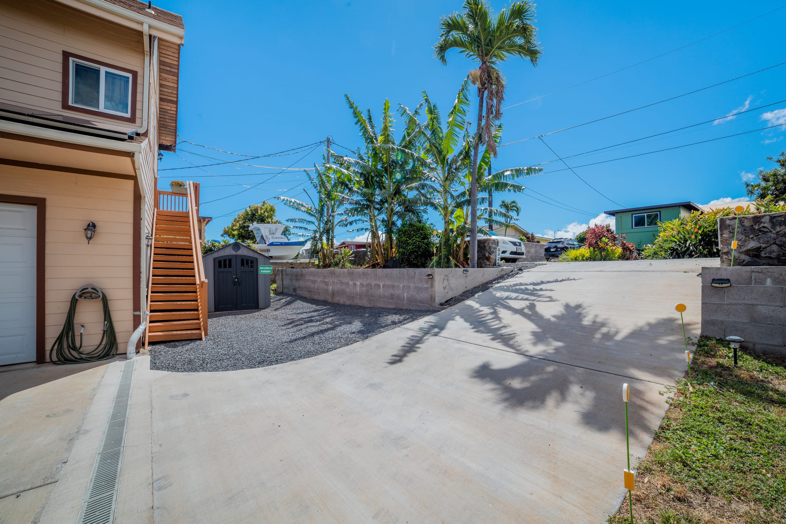 Stunning Views, Great Location in a Private Studio - Photo 11